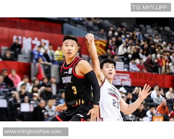 深圳篮球队进攻战术解析与深度剖析助力球队崛起之路